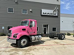 2026 Mack MD6 - Cab & Chassis