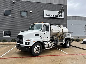 2025 Mack MD6
