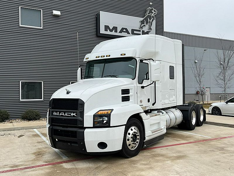 2024 Mack ANTHEM 64T