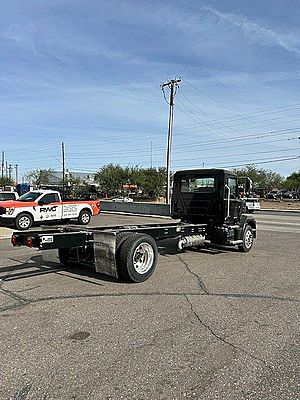 2025 Mack MD642