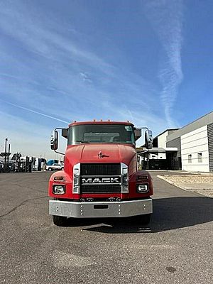 2025 Mack MD6 - Cab & Chassis