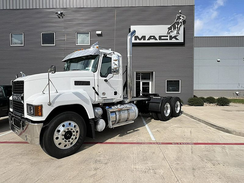 2025 Mack PINNACLE 64T For Sale | Day Cab | #1217985