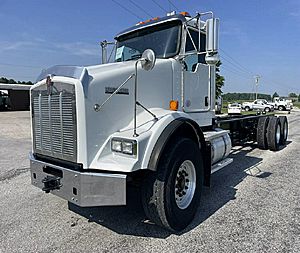 2016 Kenworth T800 - Cab & Chassis