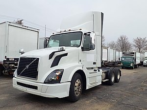 2017 Volvo VNL64T