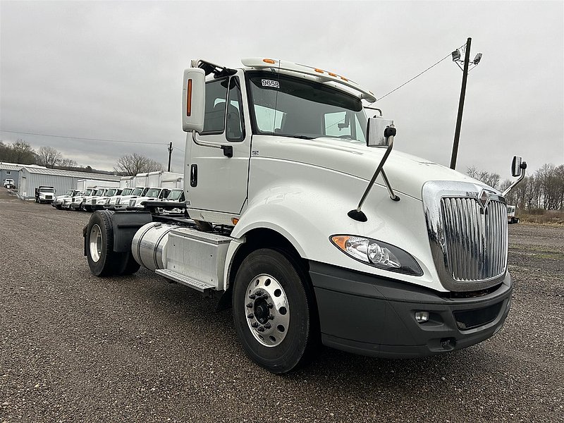 2016 International 8600