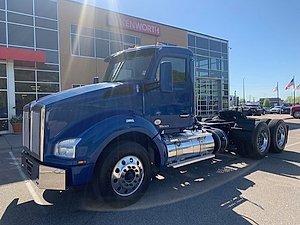 2018 Kenworth T880 - Day Cab