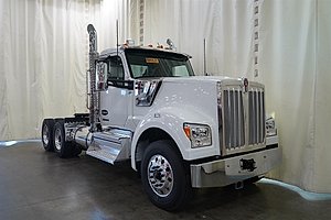 2026 Kenworth W990
