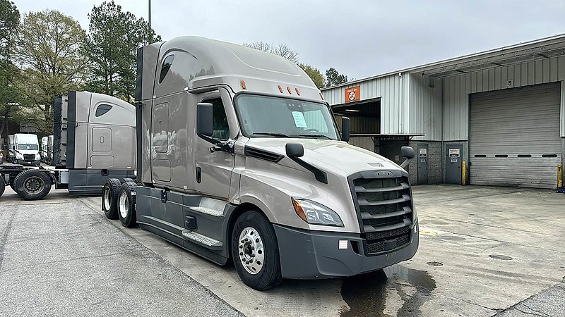 2021 Freightliner Cascadia