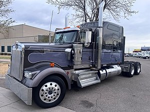 2023 Kenworth W900L