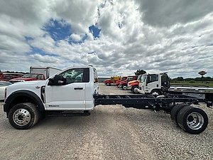 2024 Ford F550 - Day Cab