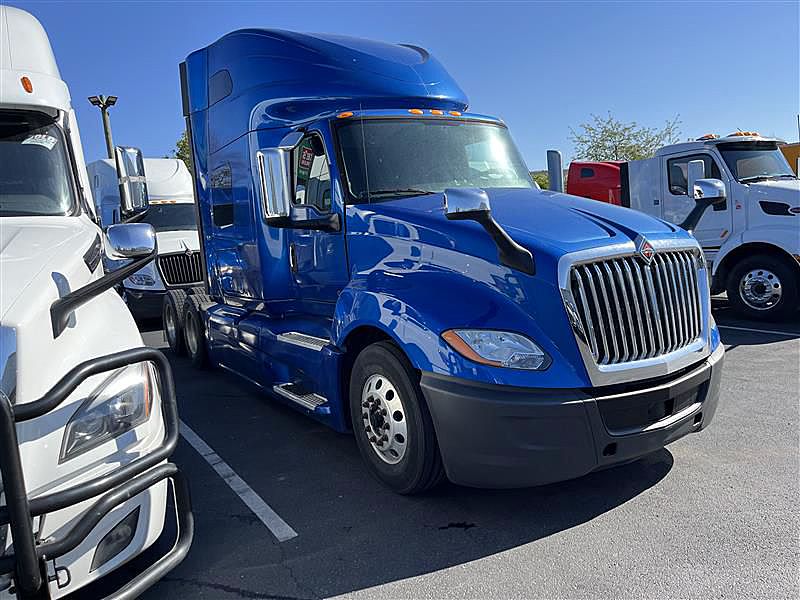 2020 International LT625