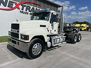 2025 Mack Pinnacle PI64T