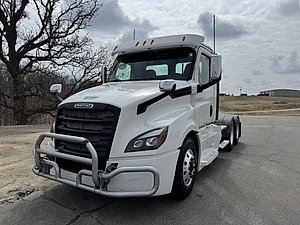2019 Freightliner Cascadia 126