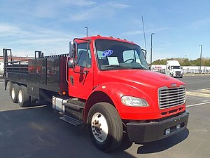 2015 Freightliner M2 106