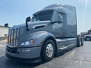 2024 Peterbilt 579 - Sleeper Truck
