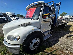2015 Freightliner M2 106