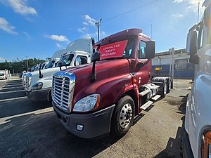 2018 Freightliner Cascadia 125