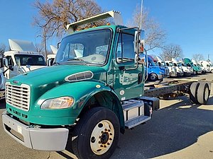 2019 Freightliner M2 106