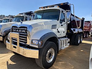 2024 Mack GR64F