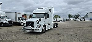 2018 Volvo VNL 760 - Sleeper Truck