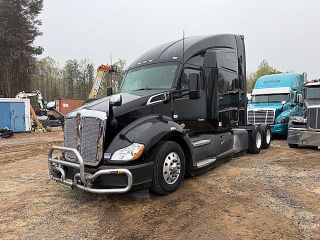 2022 KENWORTH T680