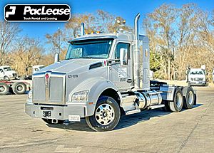2022 Kenworth T880 - Day Cab