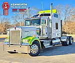 2022 Kenworth W900B
