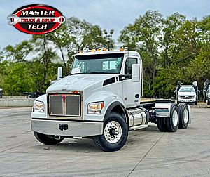 2025 Kenworth T880