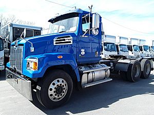 2019 WESTMOR INDUSTRIES, LLC 4700SF - Day Cab