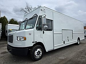 2016 Freightliner MT55 - Box Van