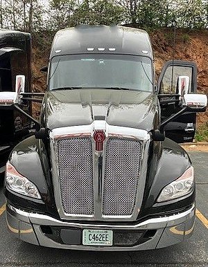 2023 Kenworth T680