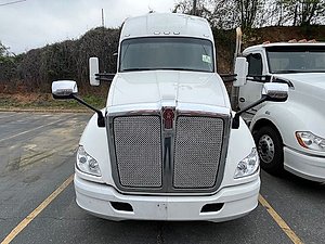 2020 Kenworth T680 - Sleeper Truck