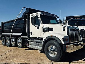 2023 Western Star 49X 72" Stratosphere High Roof - Day Cab