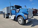 2021 Kenworth W990