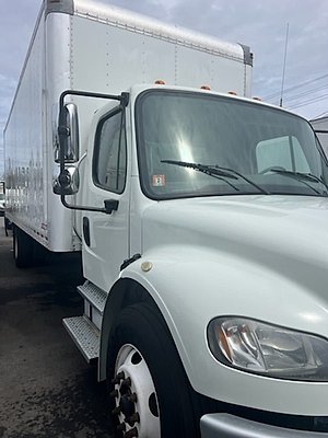 2019 Freightliner M2 106