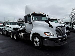 2018 International LT625 - Day Cab