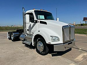 2020 Kenworth T880 - Day Cab