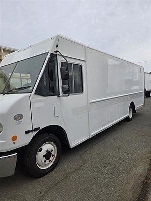 2018 Freightliner MT45 - Box Van