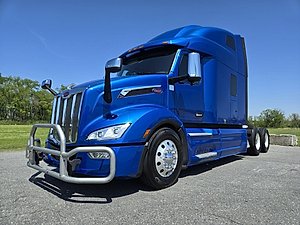 2023 Peterbilt 579