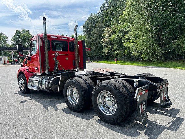 2020 Peterbilt 579