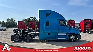 2019 Freightliner Cascadia 126 - Sleeper Truck