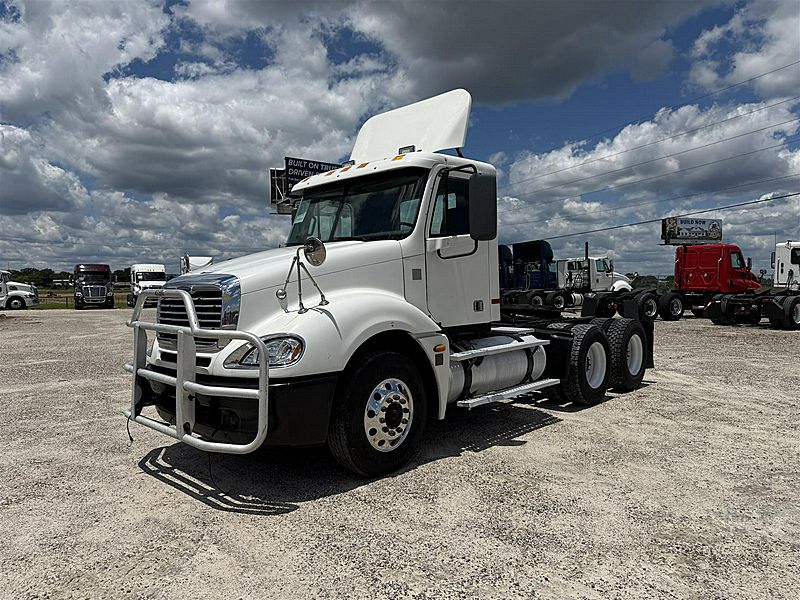 2005 Freightliner COLUMBIA 120