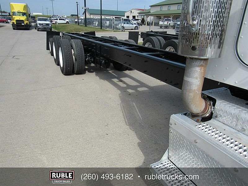 2015 Peterbilt 365