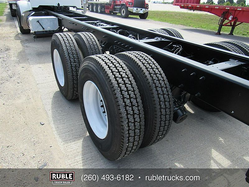 2015 Peterbilt 365