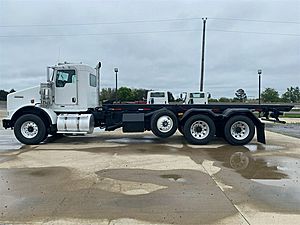 2011 Kenworth T800 - Roll-Off