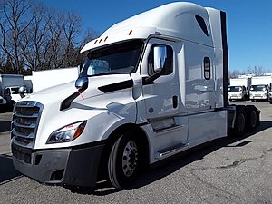 2020 Freightliner Cascadia - Sleeper Truck