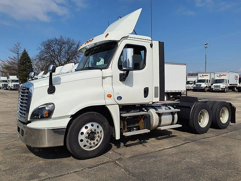 2018 Freightliner CASCADIA 125
