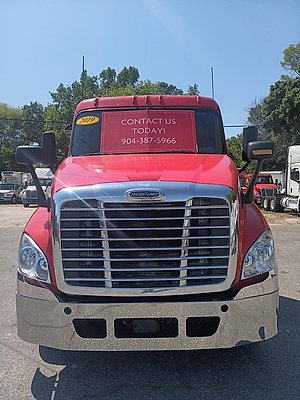 2019 Freightliner Cascadia 125
