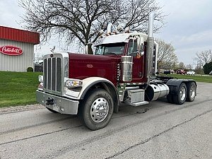 2022 Peterbilt 389