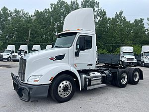 2019 Peterbilt 579 - Day Cab